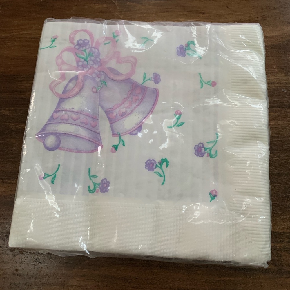 Free item: Bridal / shower paper napkins